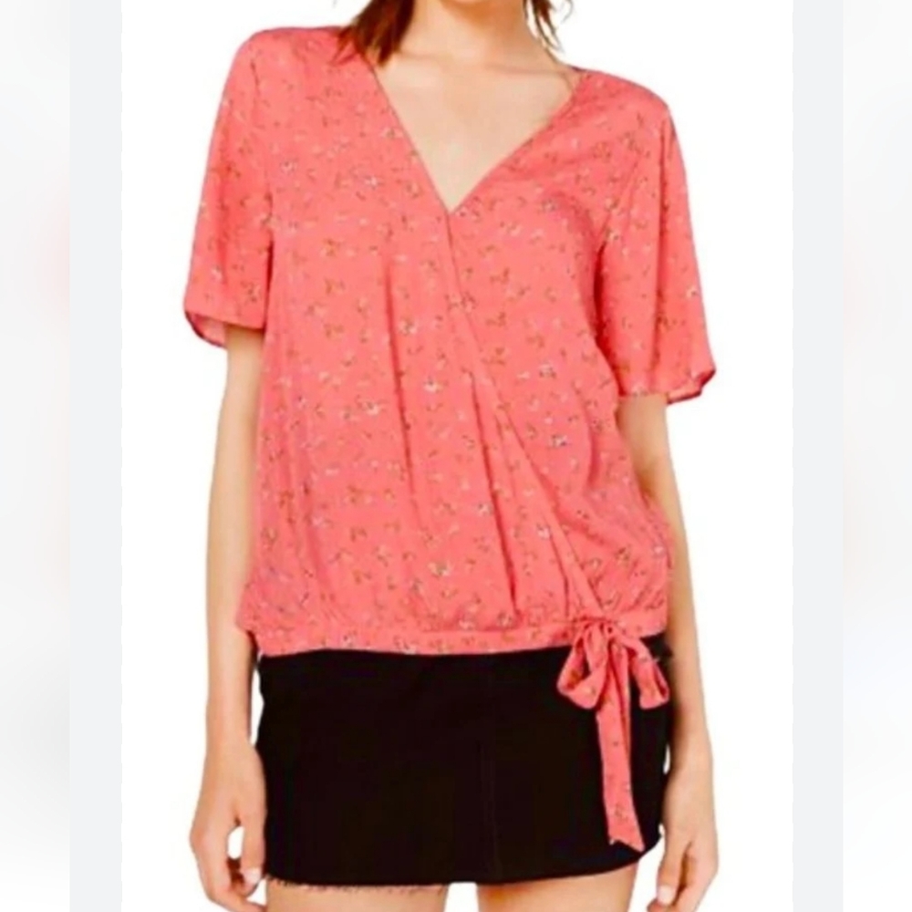 NWT Hippie Rose Forever Summer Tie Bottom Floral Blouse